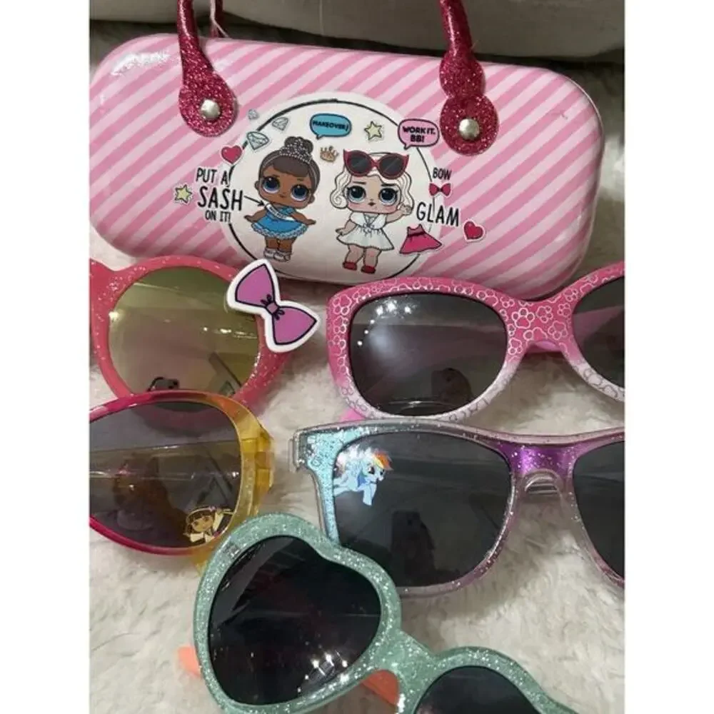 Girls Sunglasses‎ Lot Of Five With Case